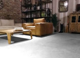 Гостиная в вилле. Бетонный пол Baufloor Ultima